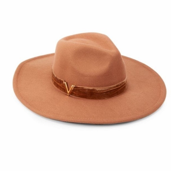 VINCE Camuto Oversized hat - Picture 2 of 6